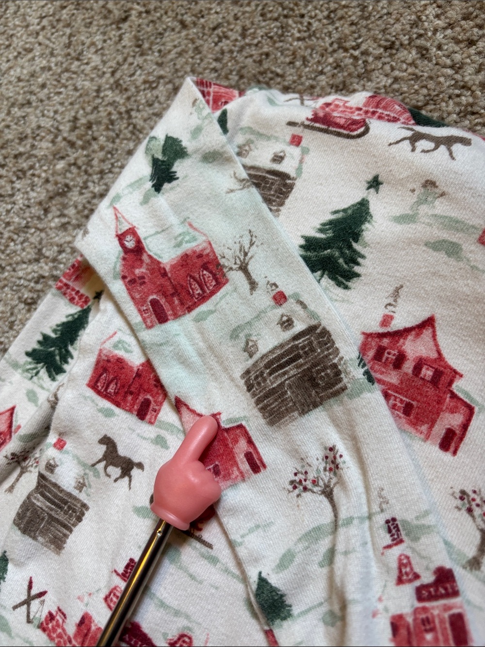Burt’s Bees Baby 100% Organic Cotton Two Piece Christmas Holiday Pajama Set Sz 6 - Picture 6 of 6